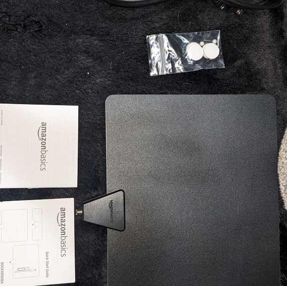 Ultra Thin TV antenna. - Picture 4 of 4